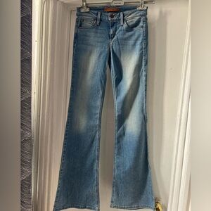 JOE’S DENIM BOOTCUT JEANS